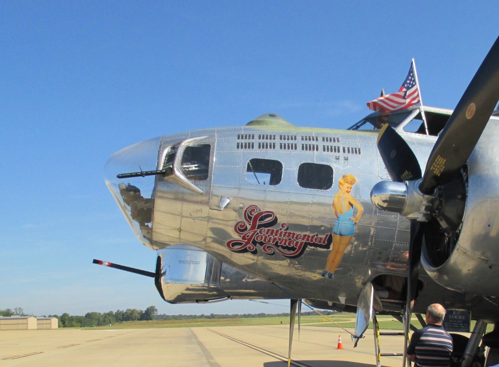 B17 Sentimental Journey - Copyright 2013 Robert D. Vickers, Jr.